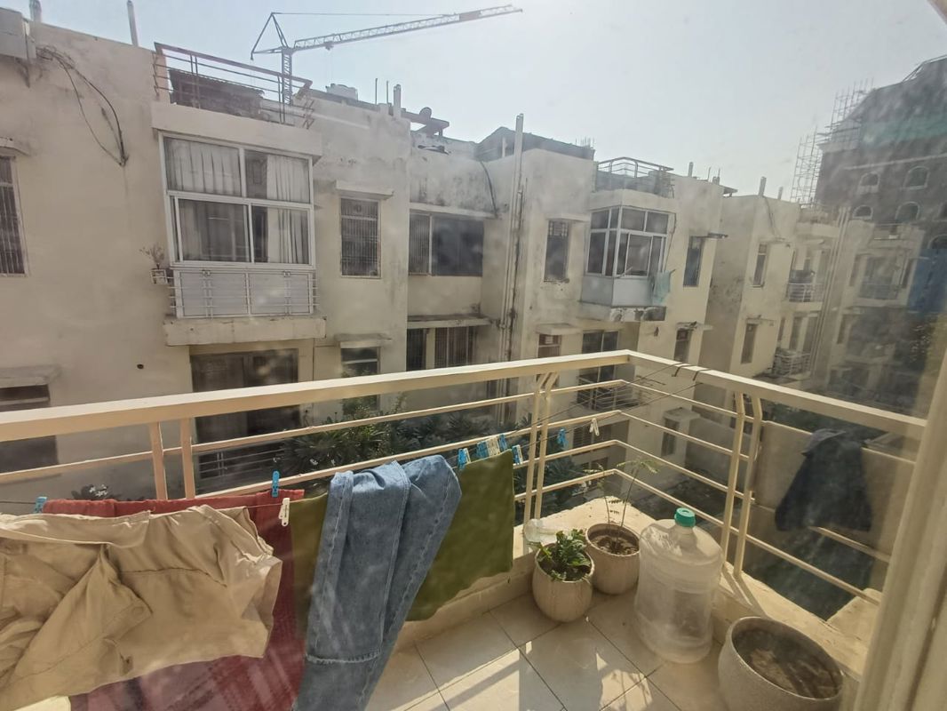 2.5 BHK + Study Room,Extra Room 1360 Sq.Ft. Builder Floor in Orchid Island