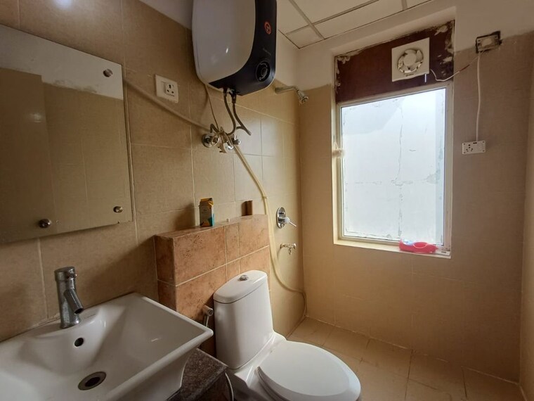 Bathroom, orchid-island 2.5 Bedroom 1360 Sq.Ft. Builder Floor In Sector 51 Gurgaon 10446186