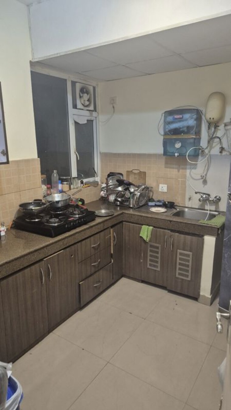 Kitchen, orchid-island 4 Bedroom 1990 Sq.Ft. Builder Floor In Sector 51 Gurgaon 10446197