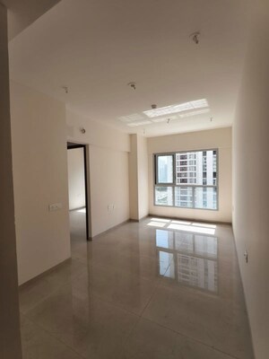 Room in 2 BHK Apartment at Piramal Vaikunth, Balkum Pada – for Sale