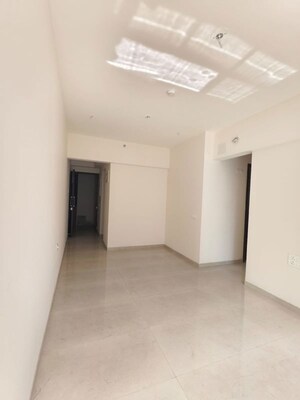 Room in 2 BHK Apartment at Piramal Vaikunth, Balkum Pada – for Sale
