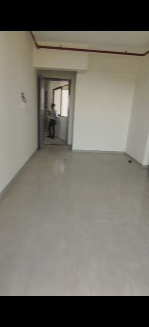 Room in 2 BHK Apartment at Damji Shamji Mahavir Spring Tulip Phase 1, Pokhran Road No Two – for Rent