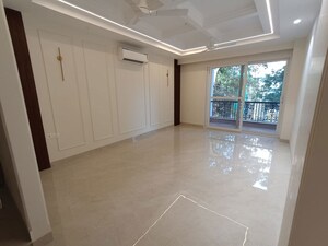 Room in 3 BHK Builder Floor at Kohli One Malibu Town, Sector 47 – for Rent
