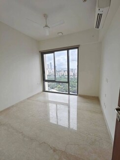4 BHK + Pooja Room,Servant Room,Store Room Apartment For Rent in Rustomjee Crown