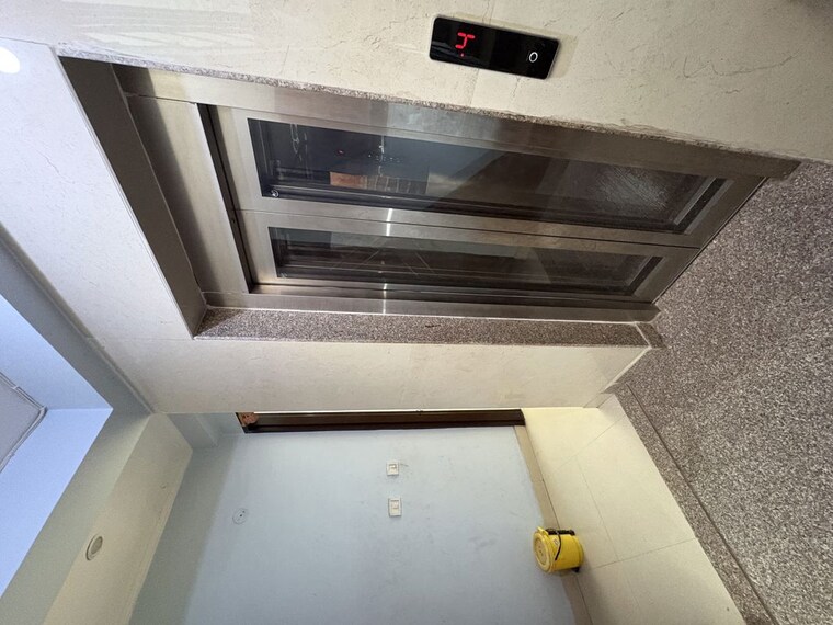 undefined, sector 8 dwarka 1 Bedroom 40 Sq.Yd. Builder Floor In Sector 8 Dwarka Delhi 10446243