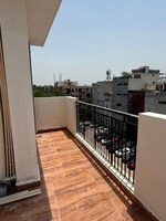 1 Rk  350 Sq.Ft. Builder Floor in Mayur Vihar Phase 1 Extension