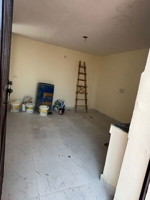 Room in 1 RK Builder Floor at Mayur Vihar Phase 1 Extension – for Rent
