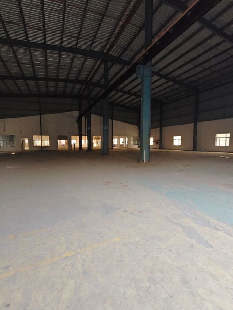  Parking, udyog vihar phase 3 Commercial Warehouse 4883 Sq.Ft. In Udyog Vihar Phase 3 Gurgaon 10446249