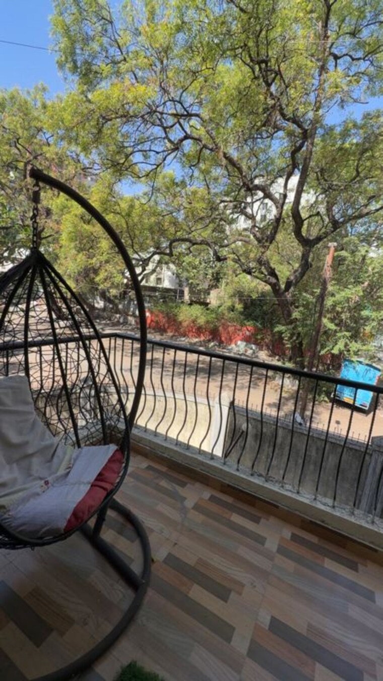 Balcony, camp 2 Bedroom 980 Sq.Ft. Apartment In Camp Pune 10446106