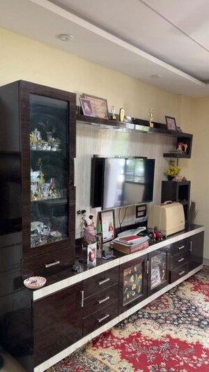 Living Room in 2 BHK Apartment at Camp – for Rent