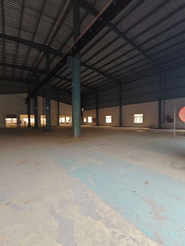  Parking, udyog vihar phase 5 Commercial Warehouse 12000 Sq.Ft. In Udyog Vihar Phase 5 Gurgaon 10446262