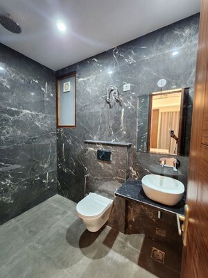 Team Area in 3 BHK Builder Floor at Medi City – for Rent