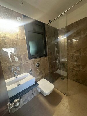 Bathroom in  Apartment at VTP Aethereus, Mahalunge – for Rent