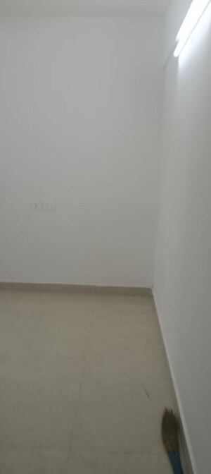 2 BHK Apartment For Sale in Signature Global Proxima, Sector 89