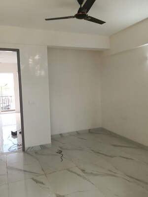 Room in 2 BHK Apartment at Signature Global Proxima, Sector 89 – for Sale