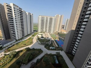 3 BHK Apartment For Rent in Conscient Heritage Max II, Sector 102