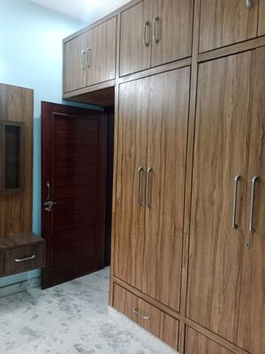Furnished Amenities in 2 BHK Builder Floor at Huda – for Rent