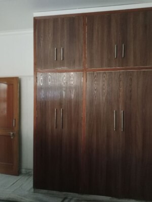 Furnished Amenities in 2 BHK Builder Floor at Sector 25 Phase 2 – for Rent
