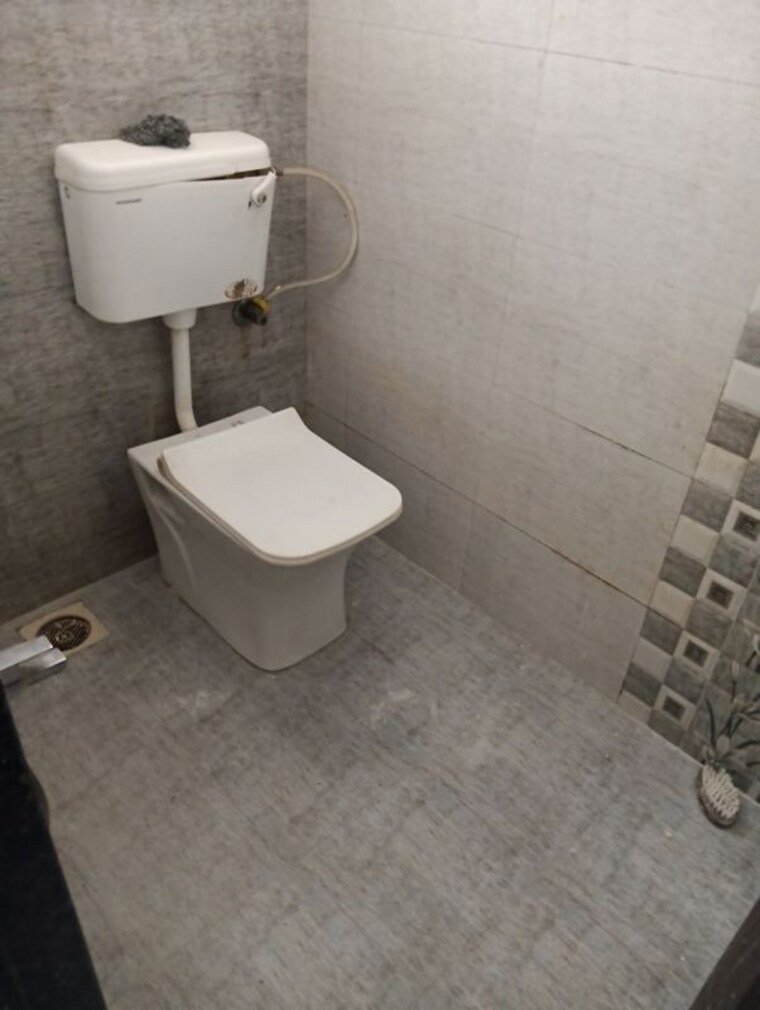 Bathroom, pimple nilakh 2 Bedroom 900 Sq.Ft. Apartment In Pimple Nilakh Pune 10446355