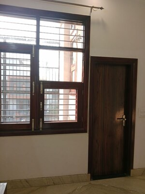 Room in 2 BHK Builder Floor at Sector 25 Phase 2 – for Rent