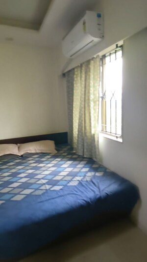 Bedroom in 3 BHK Apartment at Amrapali CHS Andheri, Andheri East – for Rent