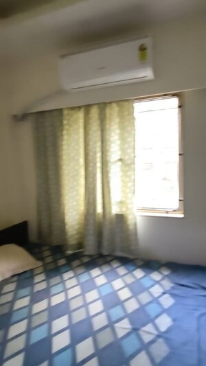 Bedroom in 3 BHK Apartment at Amrapali CHS Andheri, Andheri East – for Rent