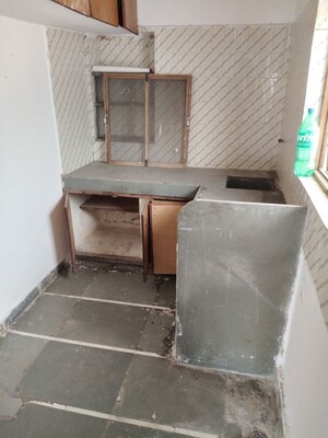 Furnished Amenities in 1 BHK Independent House at Ellisbridge – for Rent