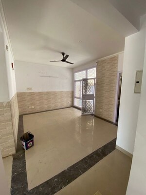 Bathroom in 3 BHK Apartment at BPTP Amstoria Country Floor, Sector 102 – for Rent