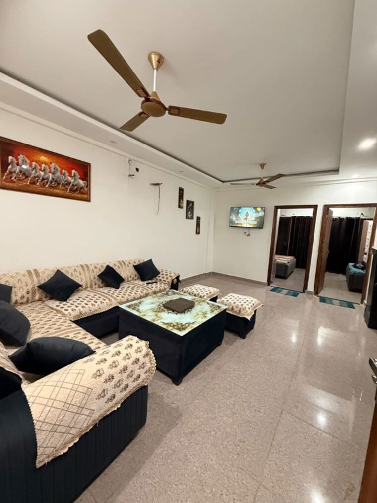 Living Room, ghb-splande 3 Bedroom 1800 Sq.Ft. Apartment In Patiala Road Zirakpur 10446373