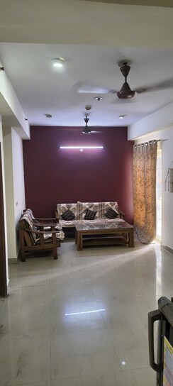 2.5 BHK + Study Room Apartment For Rent in Nimbus The Golden Palm