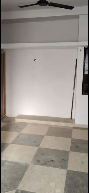 Room in 1 BHK Builder Floor at Sector 1 – for Rent
