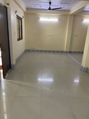 Studio Builder Floor For Rent in Sector 48