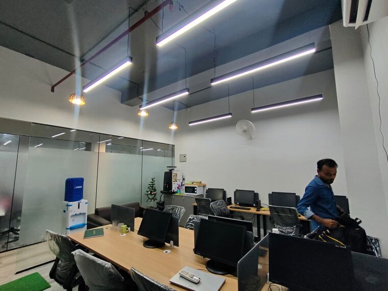 Team Area, sector 63 Commercial Office Space 800 Sq.Ft. In Sector 63 Noida 10446430