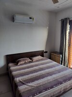 1 BHK + Pooja Room 200 Sq.Ft. Builder Floor in Aerocity
