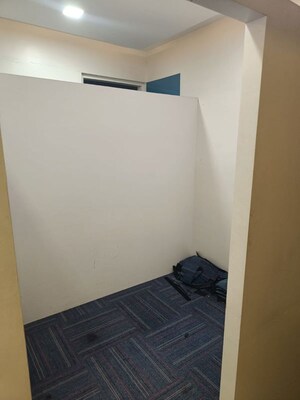 Room in  Office Space at Camp – for Rent