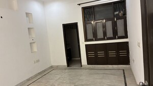 Room in 6+ BHK Independent House at Sector 40 – for Sale