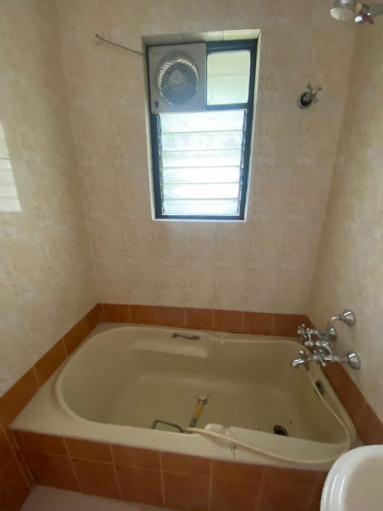 Bathroom, chordia-solitaire-one 2 Bedroom 1100 Sq.Ft. Apartment In Aundh Pune 10446492