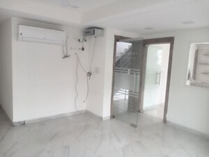  Office Space – Entrance View at Okhla Industrial Estate Phase 1 - for Rent