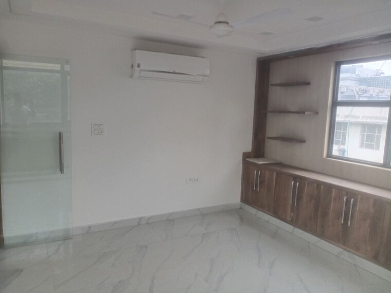 undefined, okhla industrial estate phase 1 Commercial Office Space 1500 Sq.Ft. In Okhla Industrial Estate Phase 1 Delhi 10446503
