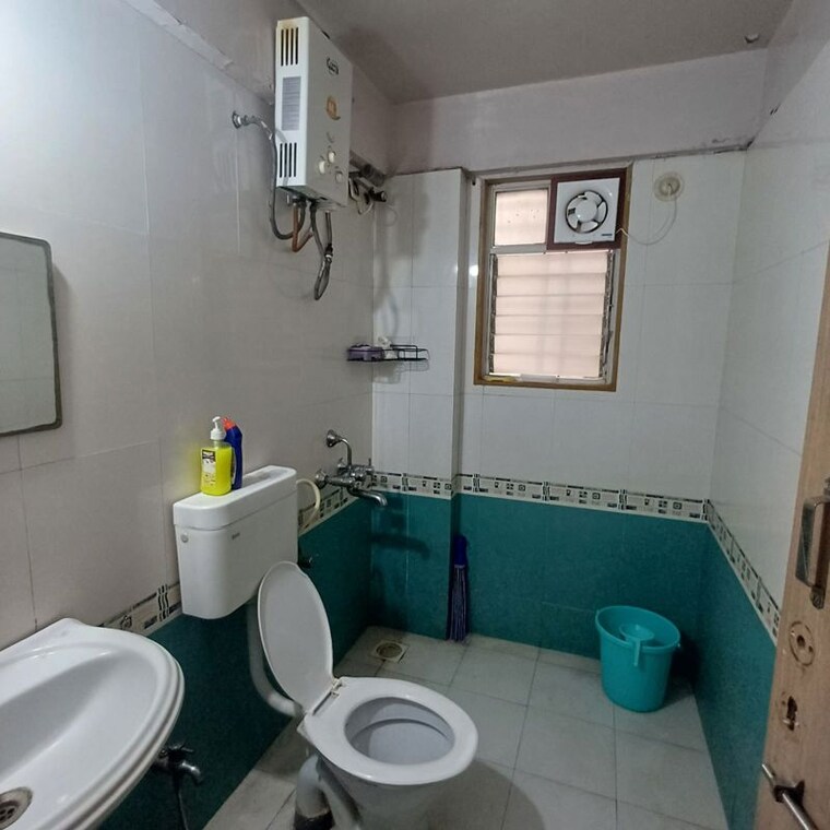 Bathroom, jairaj-lake-town 2 Bedroom 850 Sq.Ft. Apartment In Katraj Pune 10446504