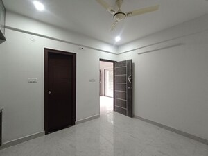 Room in 1 BHK Builder Floor at Harlur – for Rent