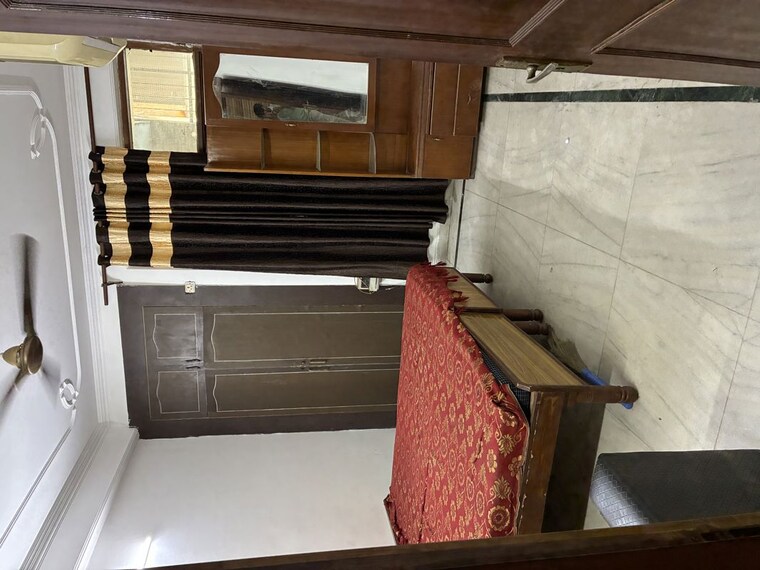 Bedroom, sector 41 6 Bedroom 180 Sq.Mt. Independent House In Sector 41 Noida 10446527
