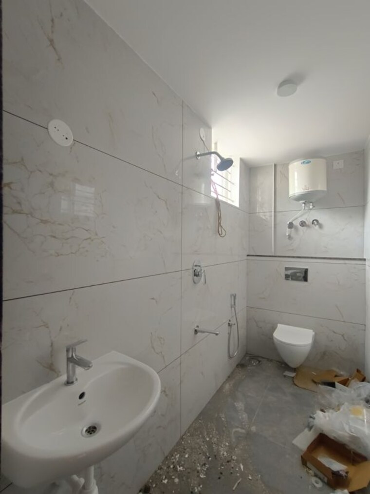 Bathroom, harlur 2 Bedroom 1100 Sq.Ft. Builder Floor In Harlur Bangalore 10446584