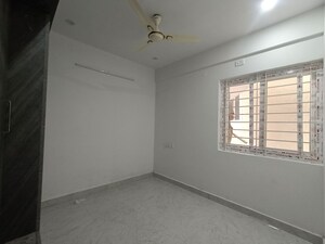Room in 2 BHK Builder Floor at Harlur – for Rent