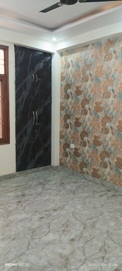 1 BHK + Pooja Room Builder Floor For Sale in Dilshad Plaza