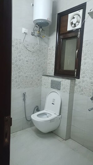 Bathroom in 2 BHK Builder Floor at Saket – for Rent
