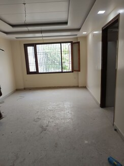 4 BHK + Servant Room Builder Floor For Sale in Rohini Sector 11