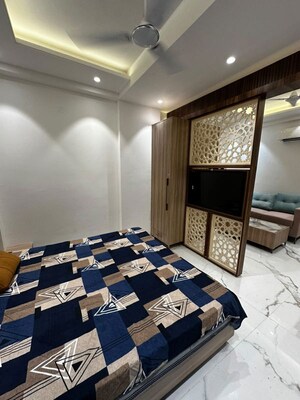 Bedroom in 1 BHK Builder Floor at Sector 52 – for Rent