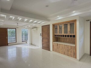 Room in 3 BHK Apartment at Bestech Park View Spa Next, Sector 67 – for Sale