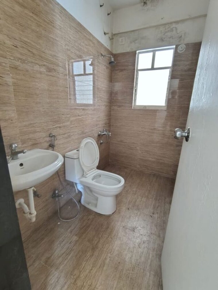 Bathroom, pantheon-acorn-park-phase-1 2 Bedroom 726 Sq.Ft. Apartment In Wakad Pune 10446683